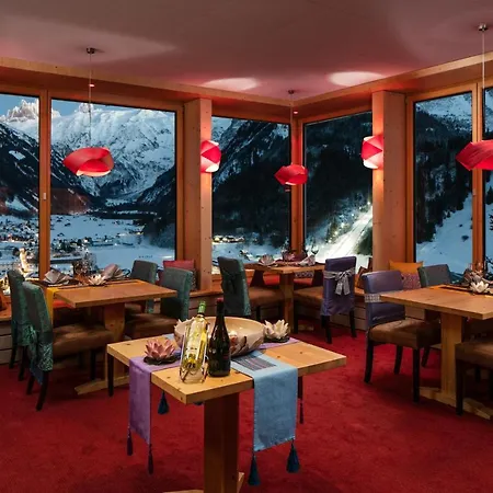 Hotel Waldegg - Adults Only 4*